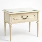 Vintage Kommode klein 2 Stück vorhanden mit Glasplatte 70 Euro pro Stück